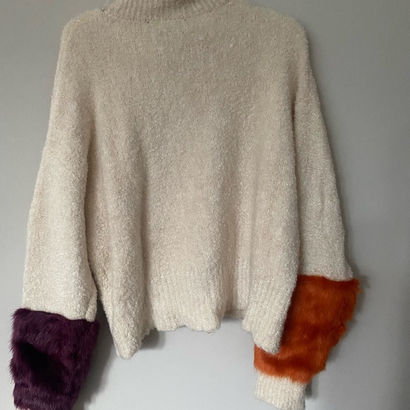 Zara Knit Sweater with Faux Fur Sleeves - Picture 5 of 5